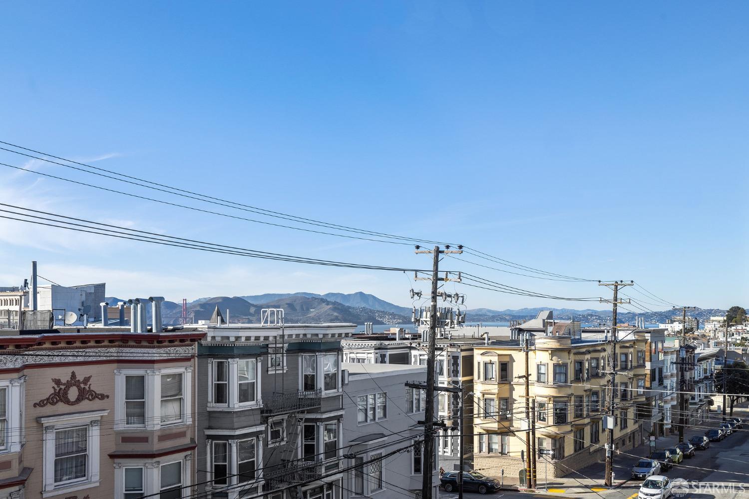 1624 Larkin Street Unit: 7
