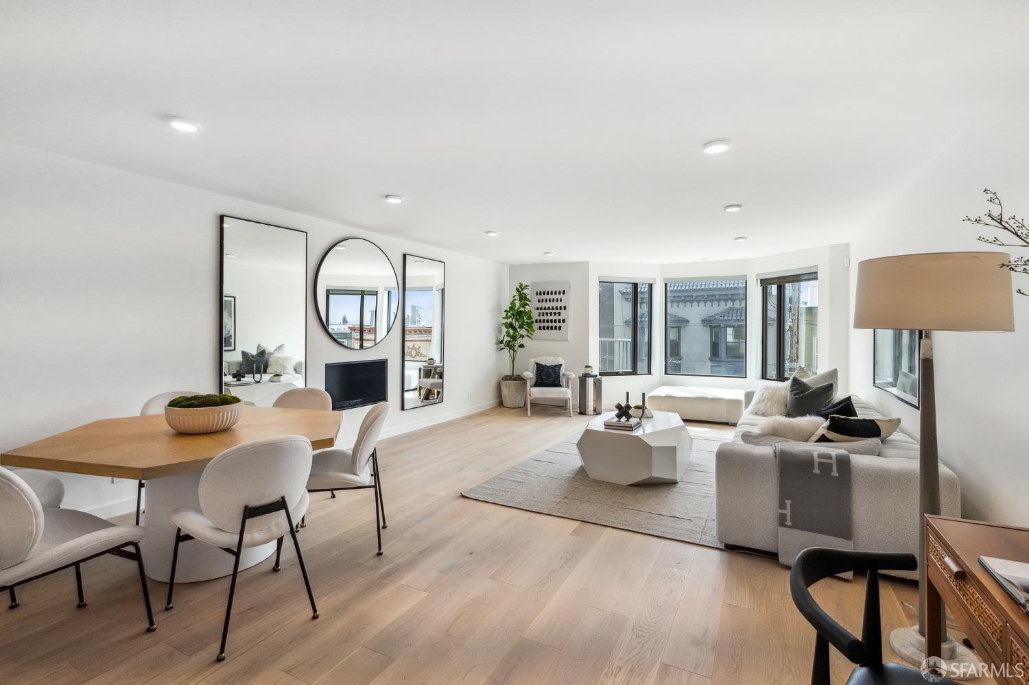 1624 Larkin Street Unit: 7