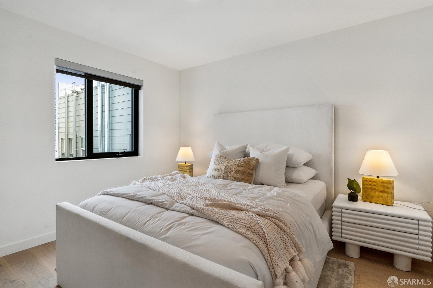 1624 Larkin Street Unit: 7