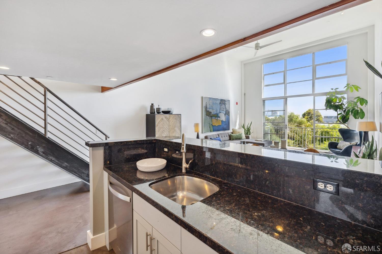 1310 Minnesota Street Unit: 204
