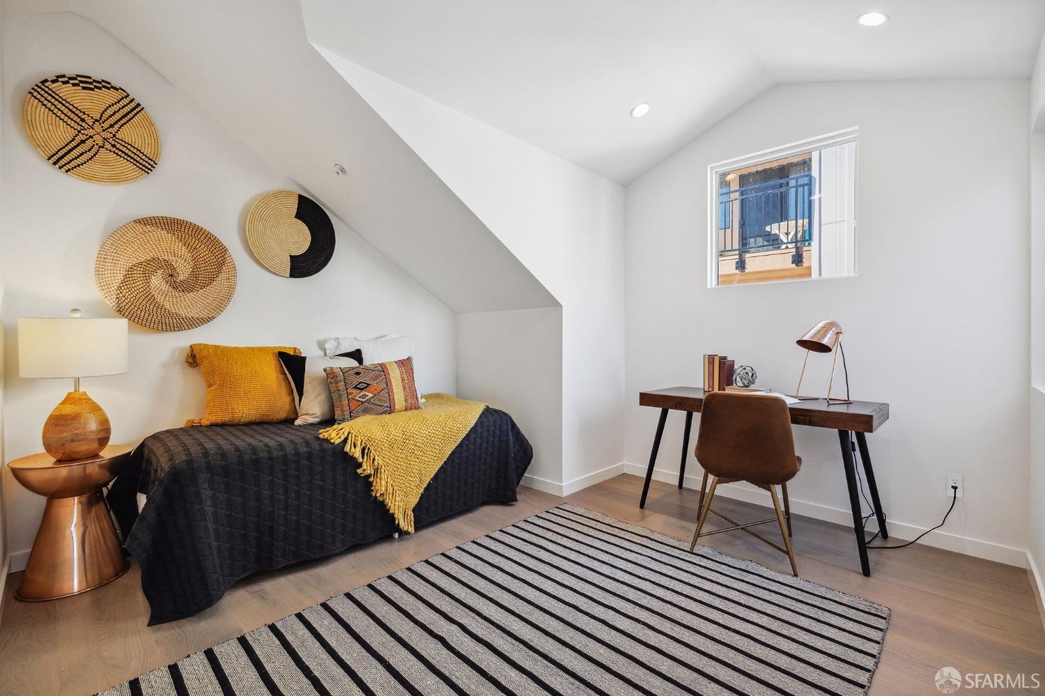 3036 Fulton Street Unit: 3