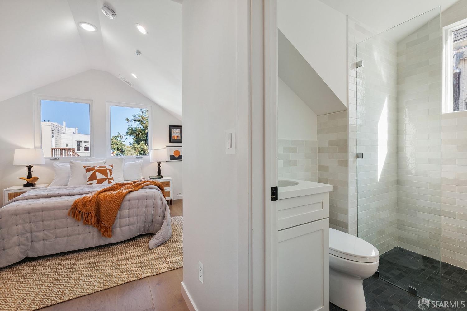 3036 Fulton Street Unit: 3