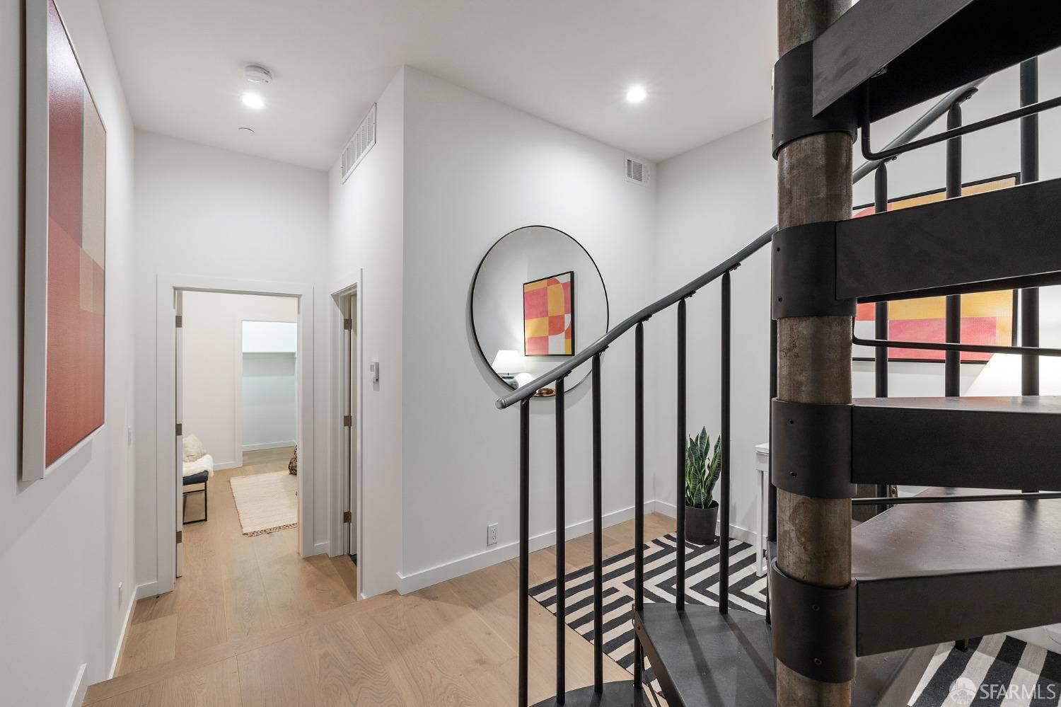 3036 Fulton Street Unit: 2