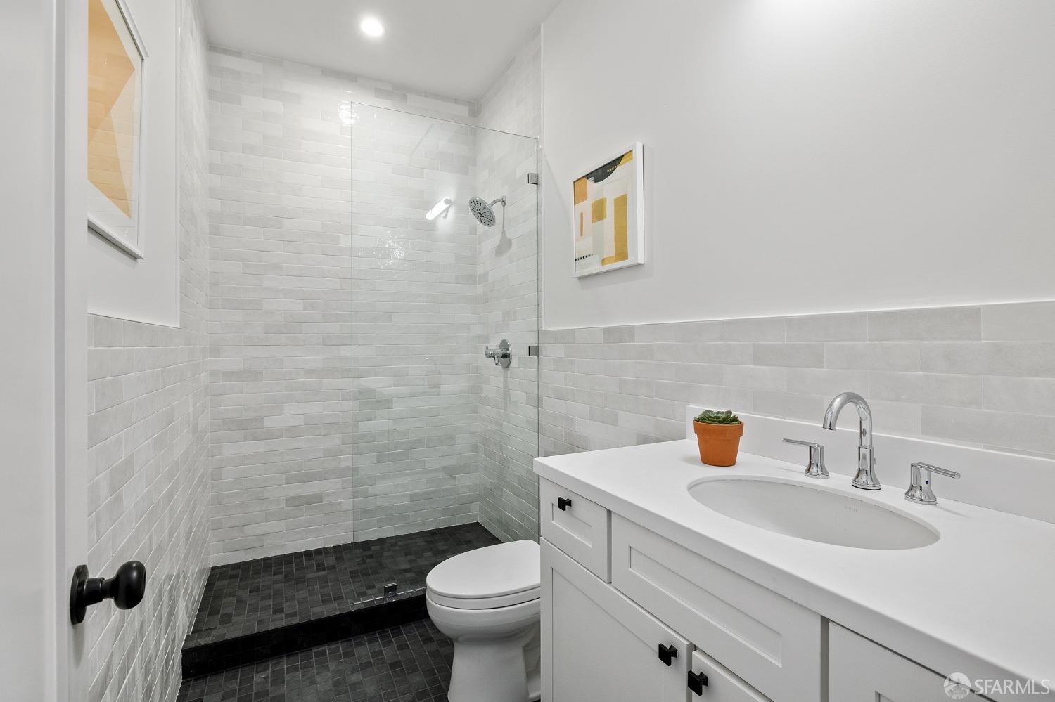 3036 Fulton Street Unit: 2