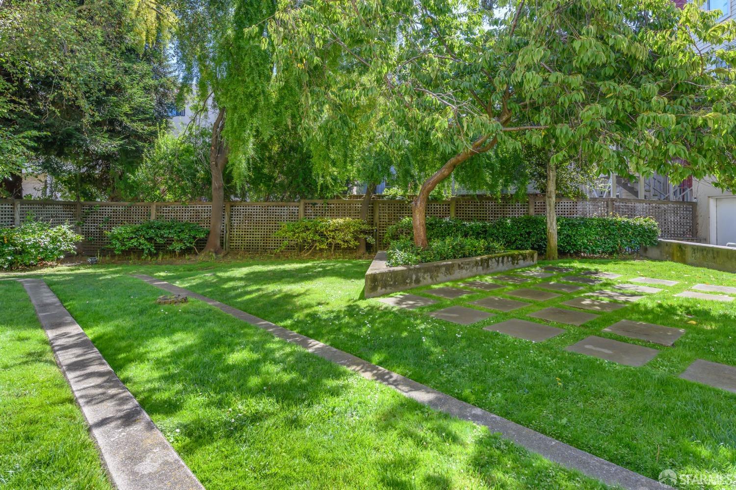 2075 Sutter Street Unit: 319