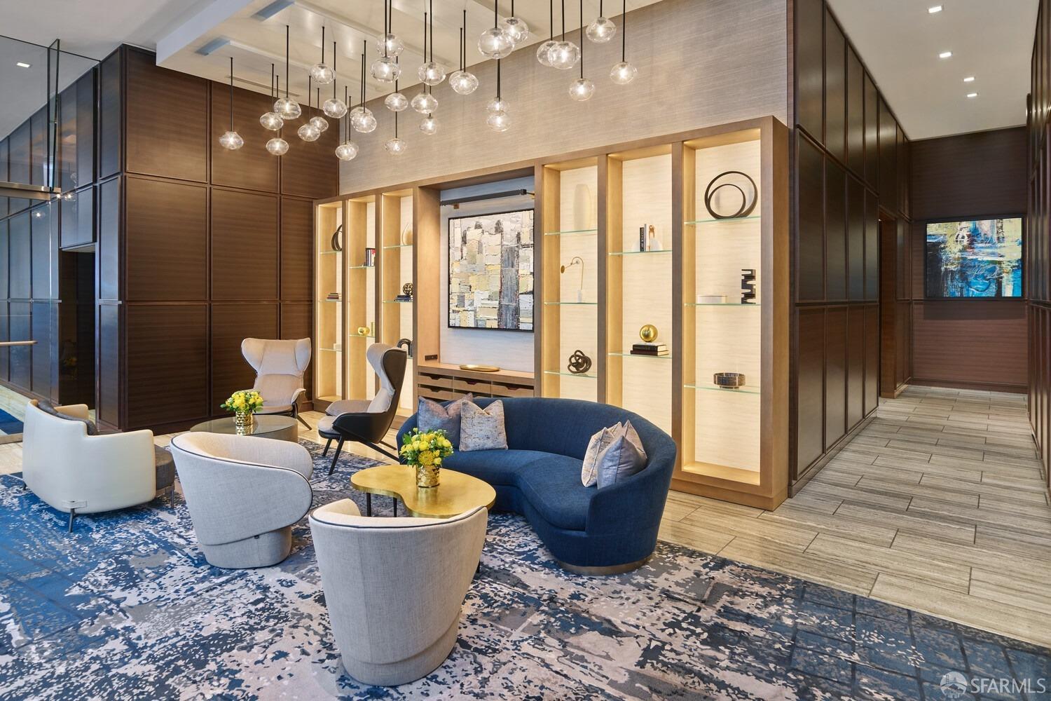 188 Minna Street Unit: 33E