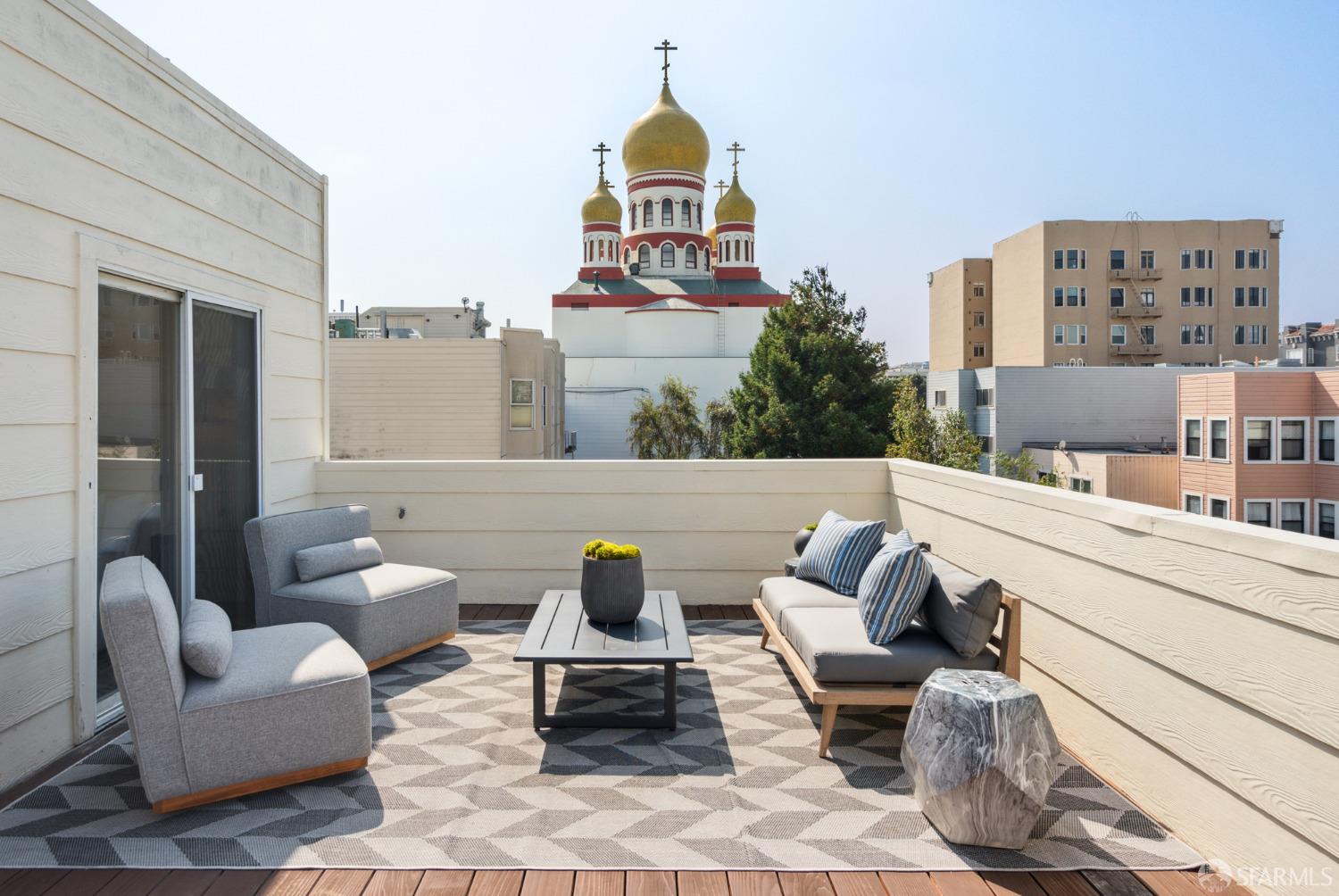 453 26th Avenue Unit: 453