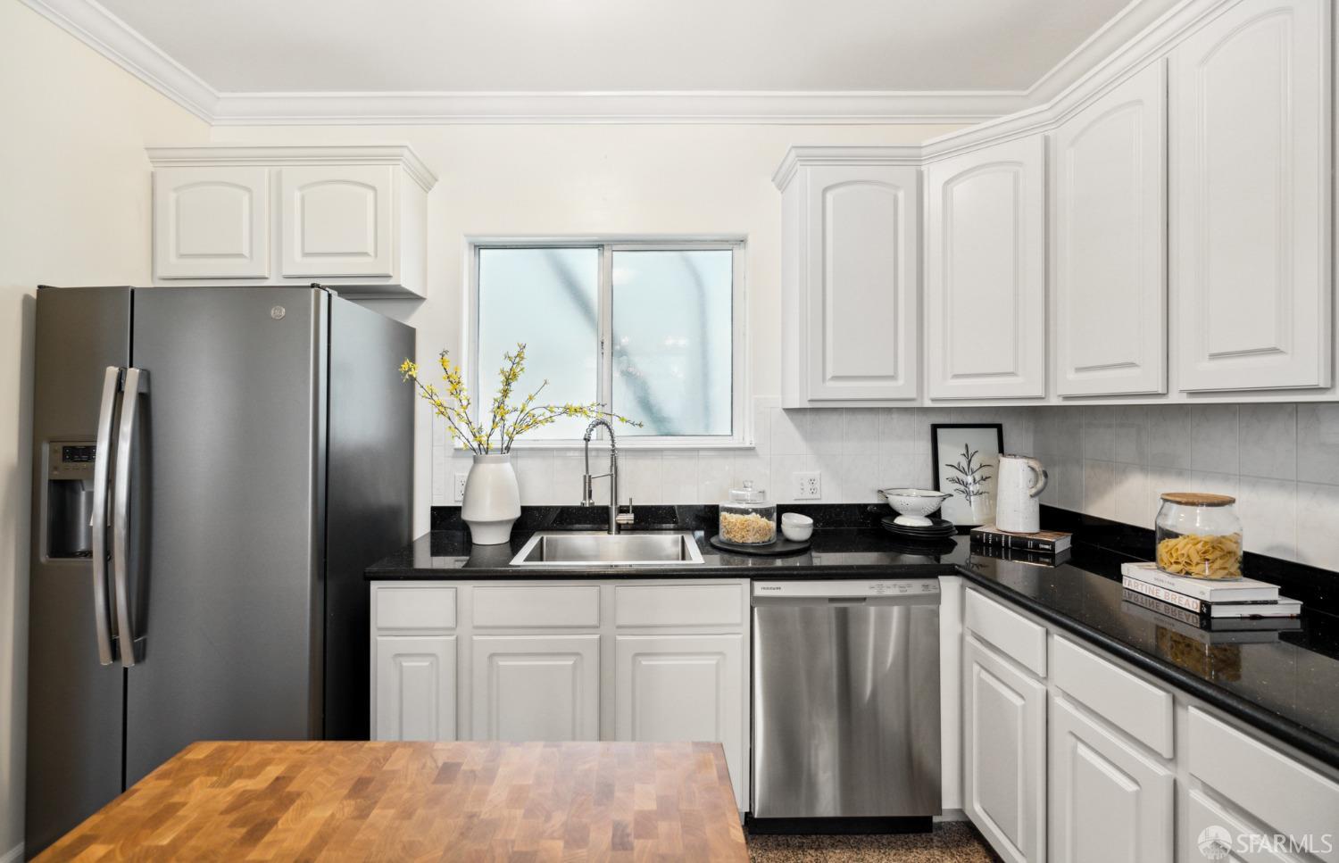 453 26th Avenue Unit: 453