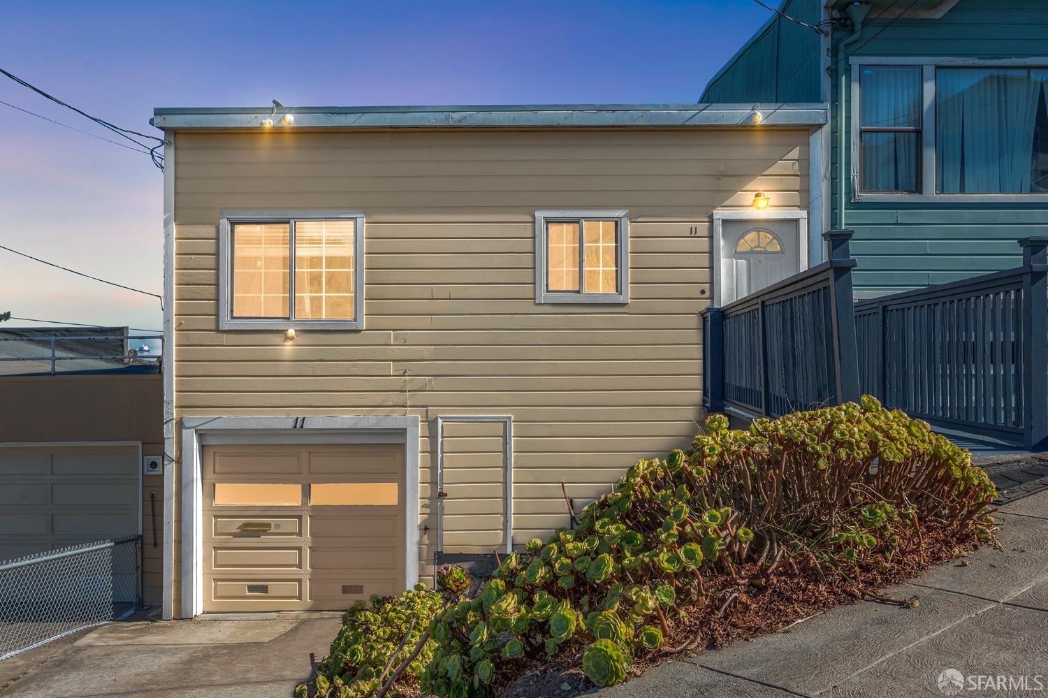 11 Gilroy Street