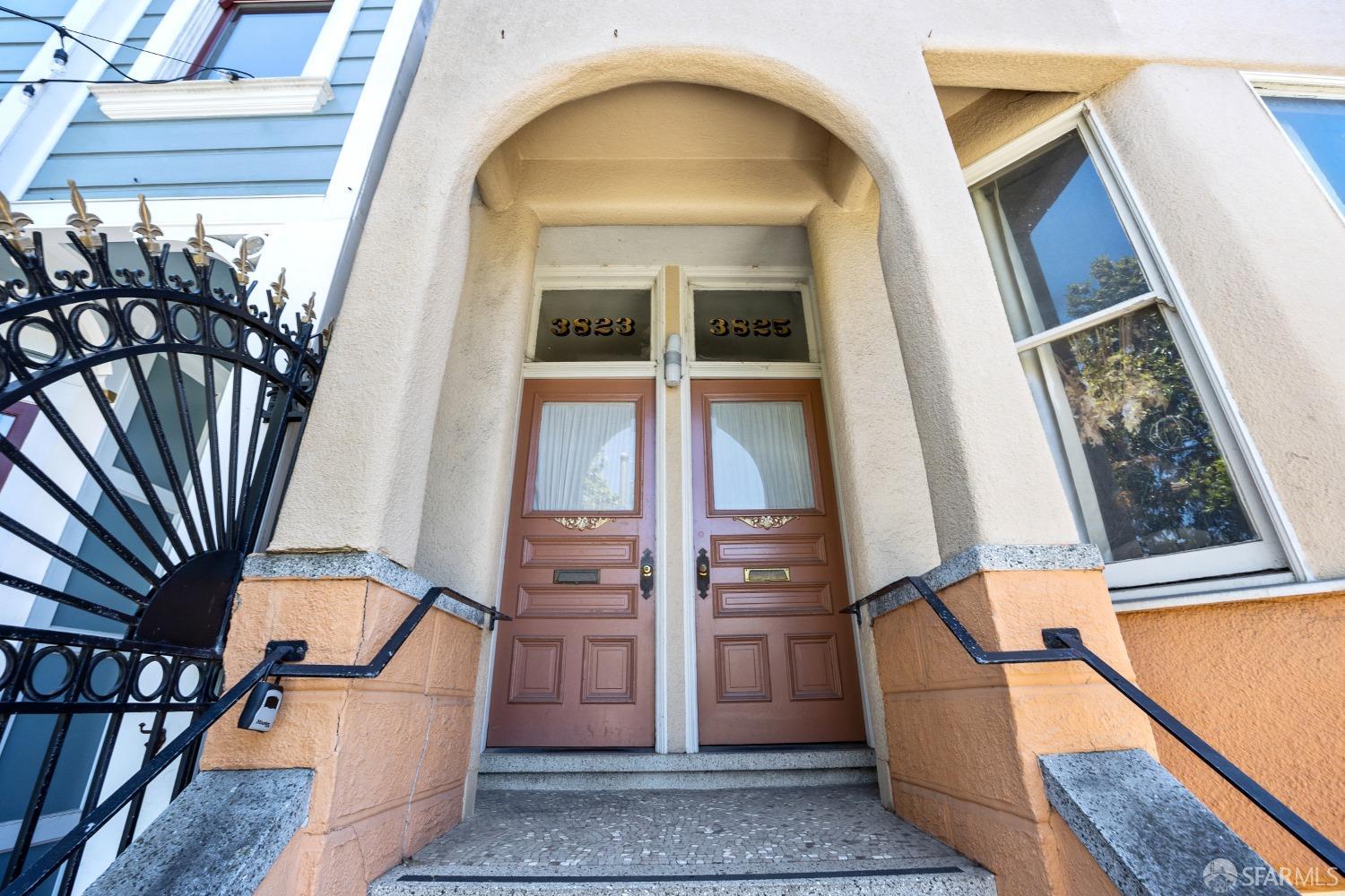 3823 17th Street