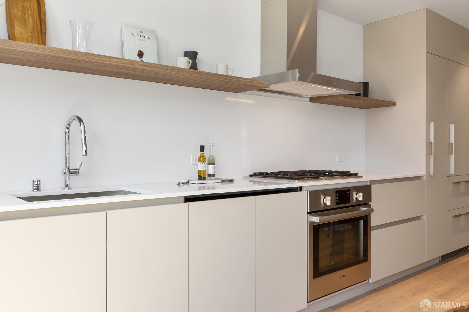 311 Grove Street Unit: 5