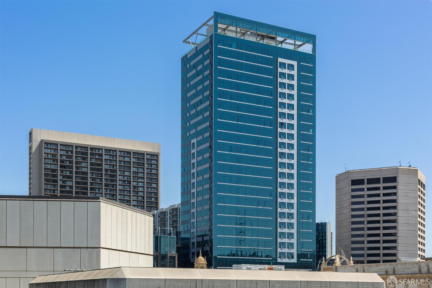 311 Grove Street Unit: 5