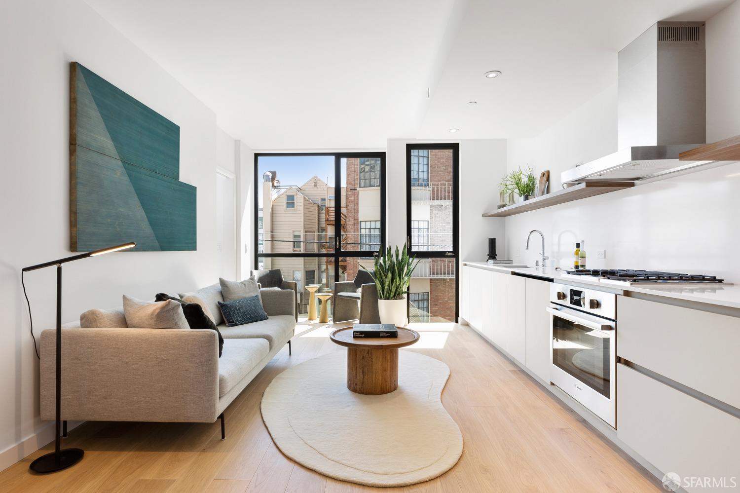 311 Grove Street Unit: 5