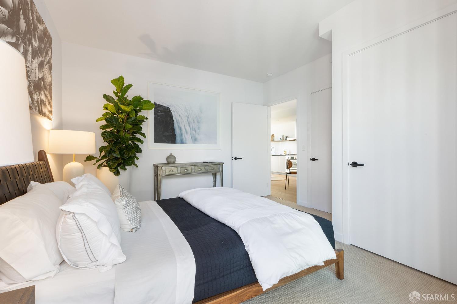 311 Grove Street Unit: 5