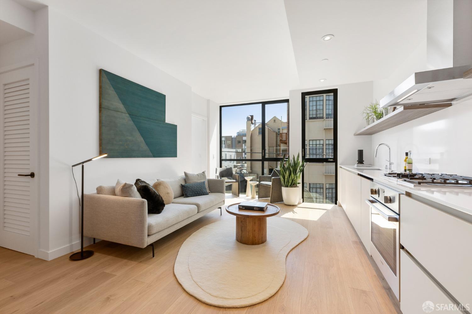 311 Grove Street Unit: 5