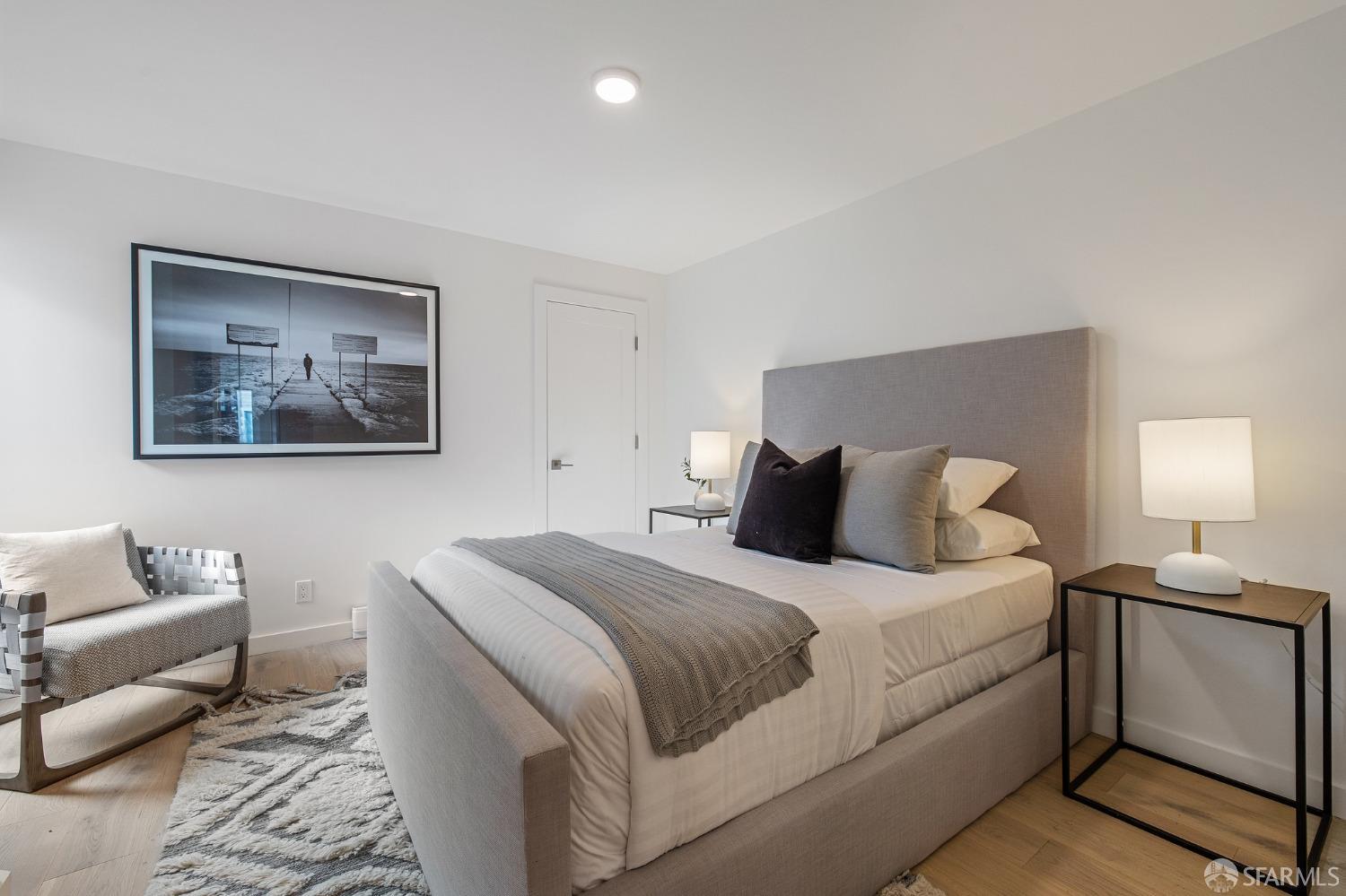 1624 Larkin Street Unit: 6