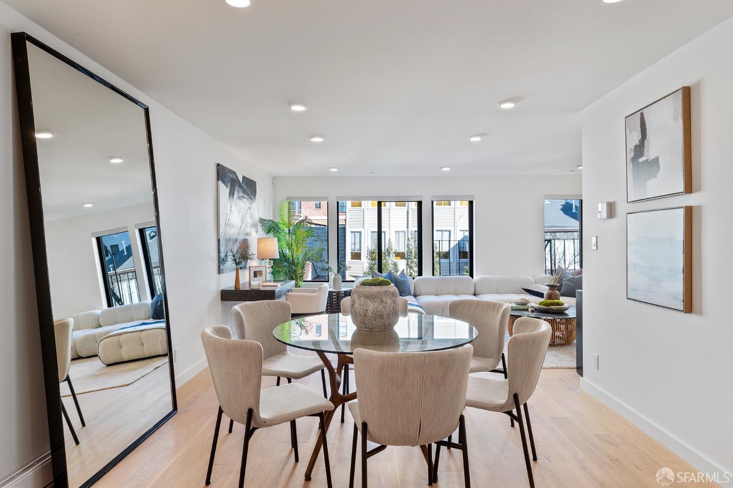 1624 Larkin Street Unit: 6