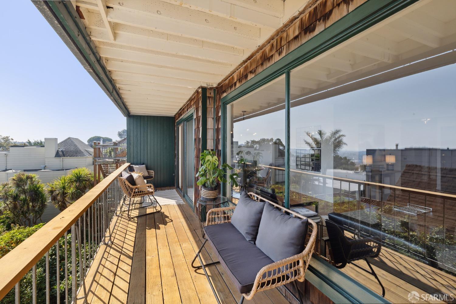 111 Buena Vista Terrace