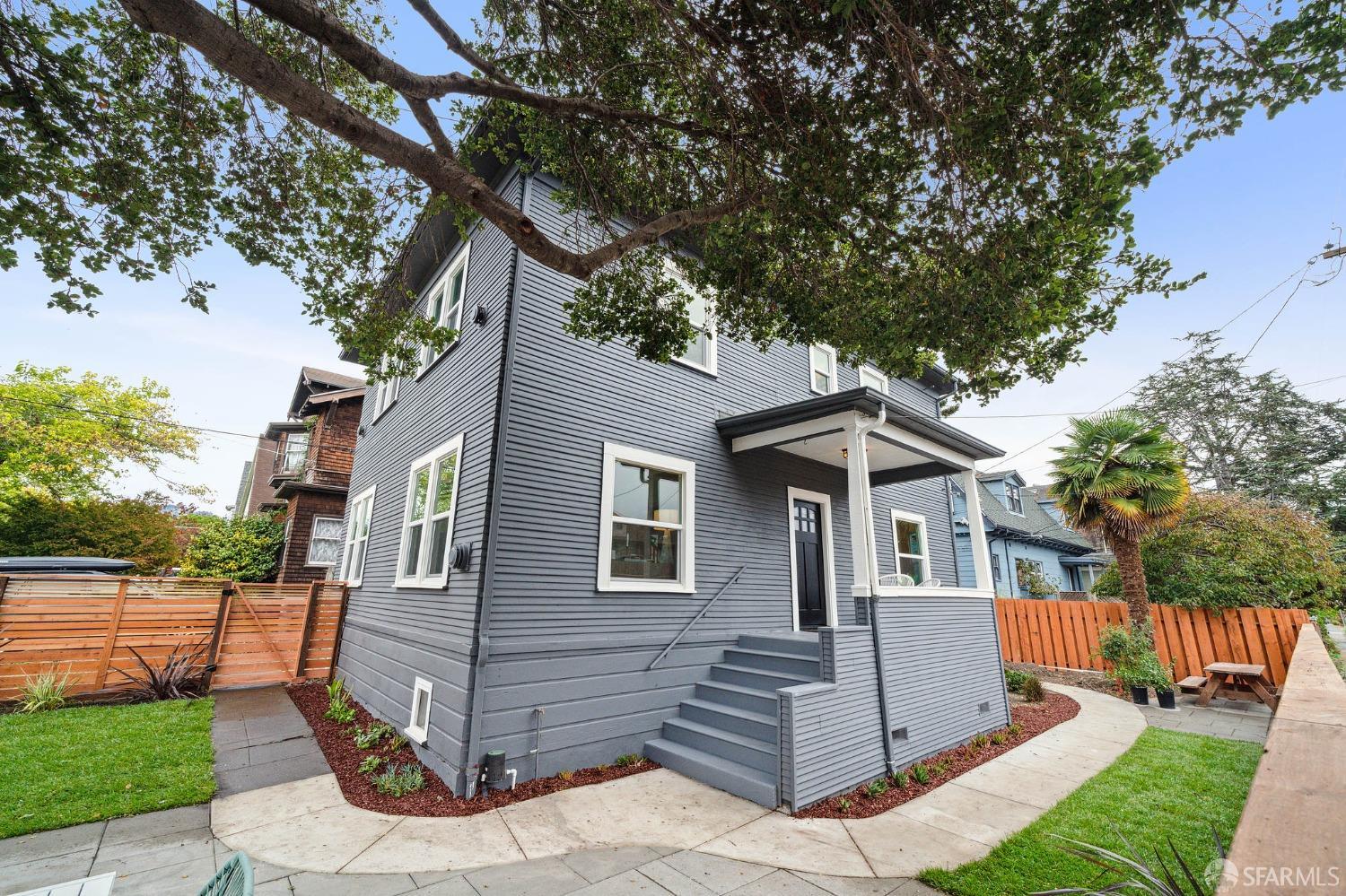 1800 Blake Street
