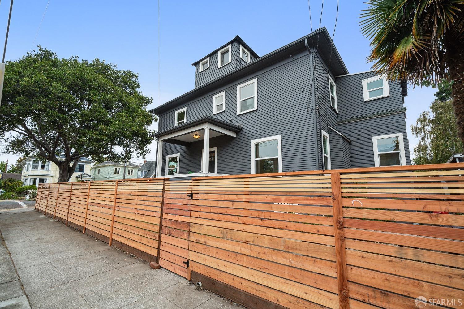 1800 Blake Street
