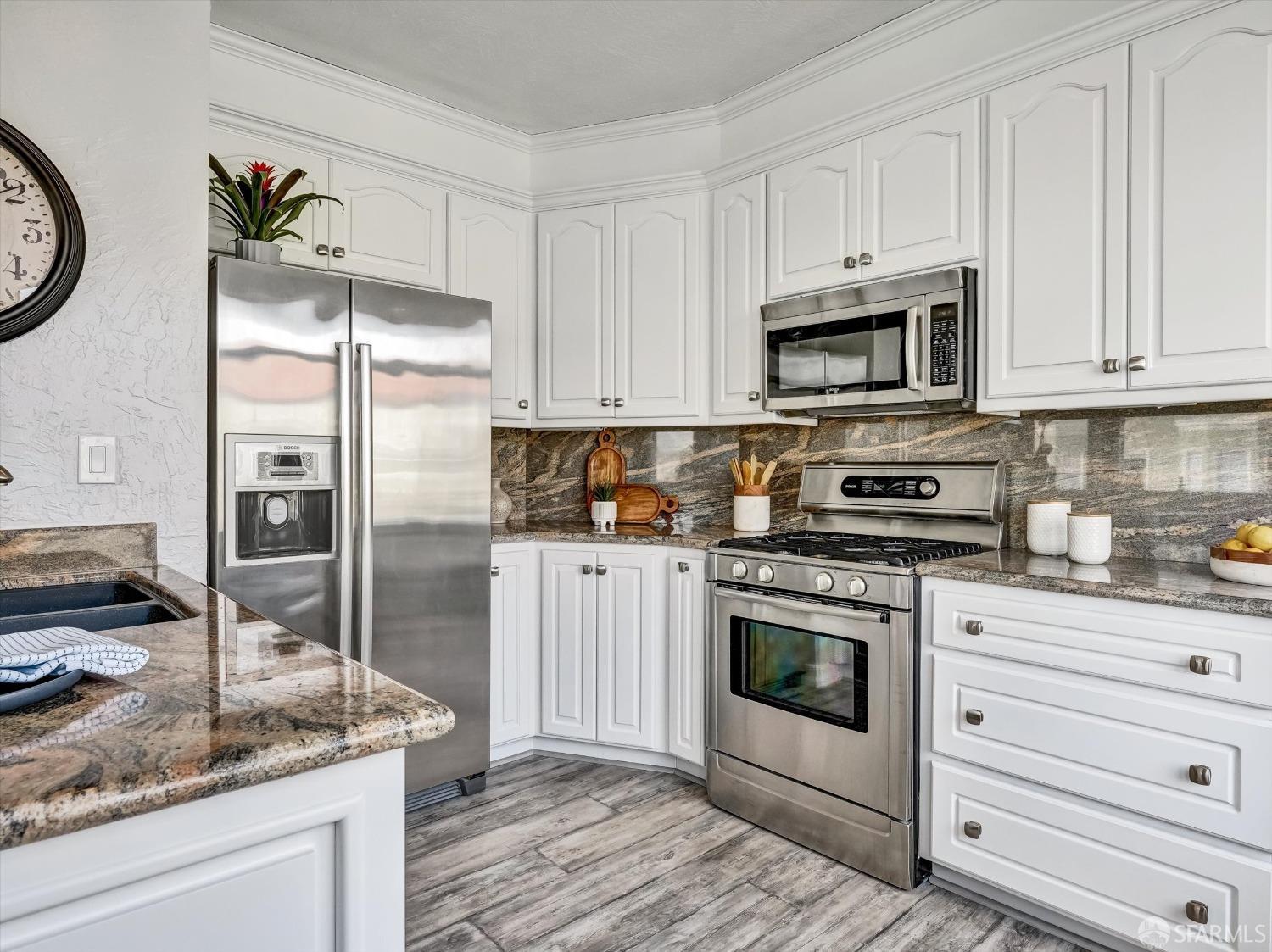 1921 Jefferson Street Unit: 305