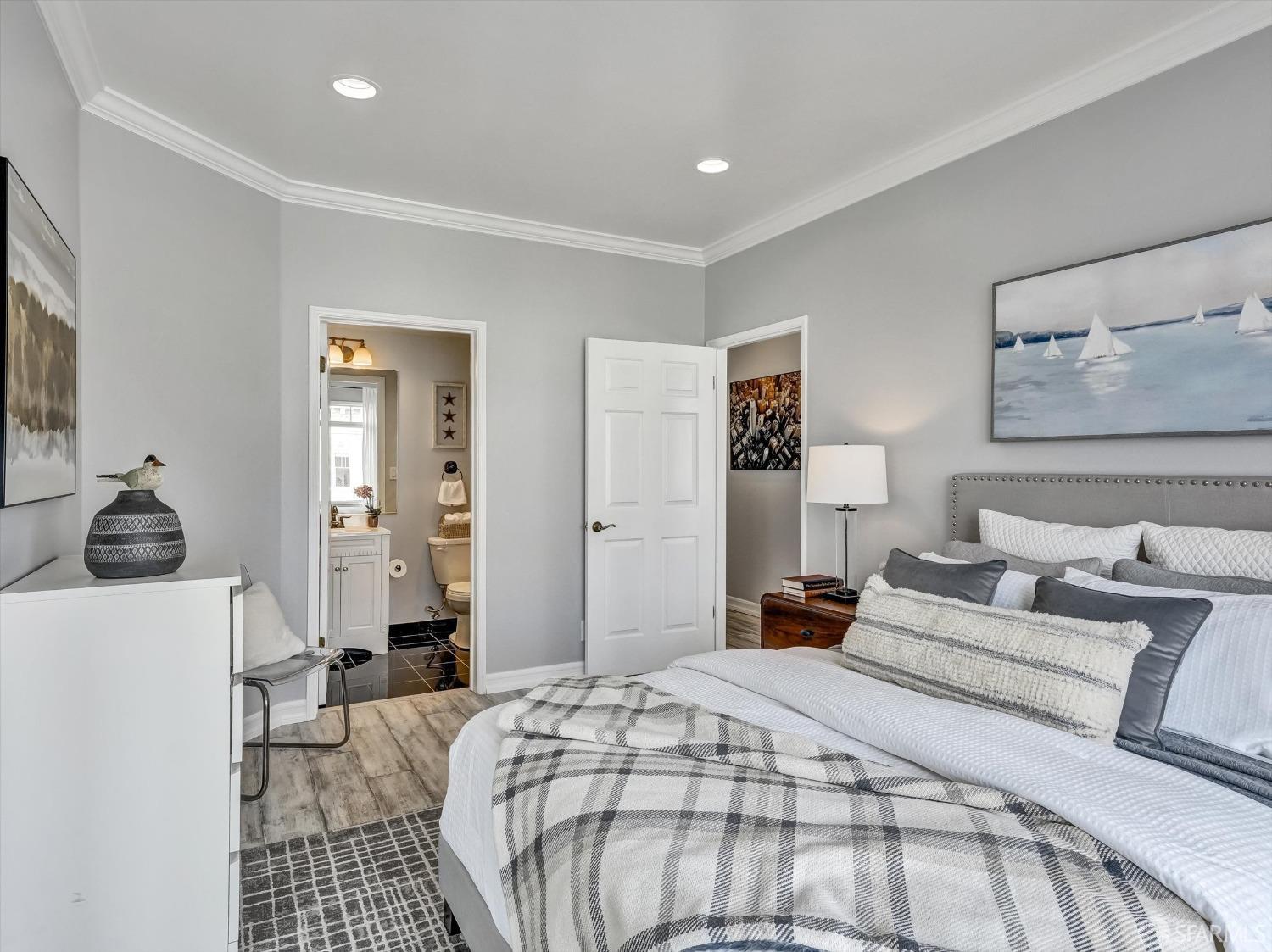1921 Jefferson Street Unit: 305