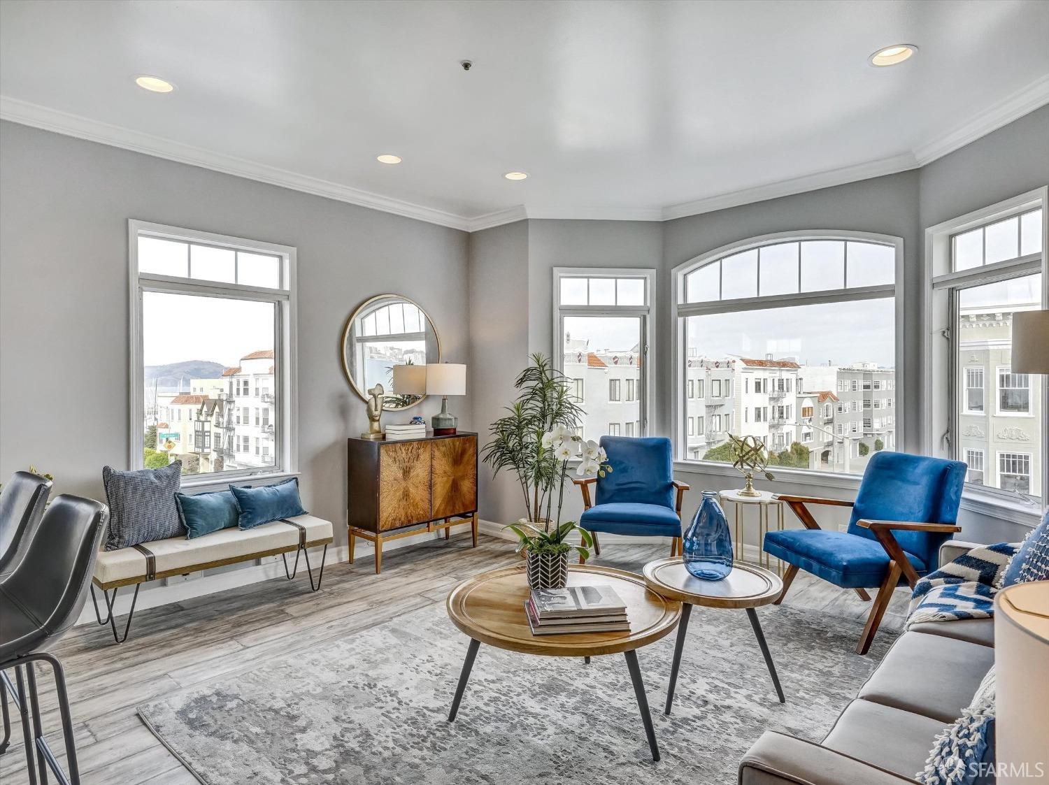 1921 Jefferson Street Unit: 305