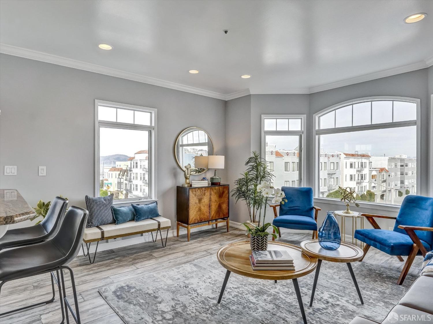 1921 Jefferson Street Unit: 305
