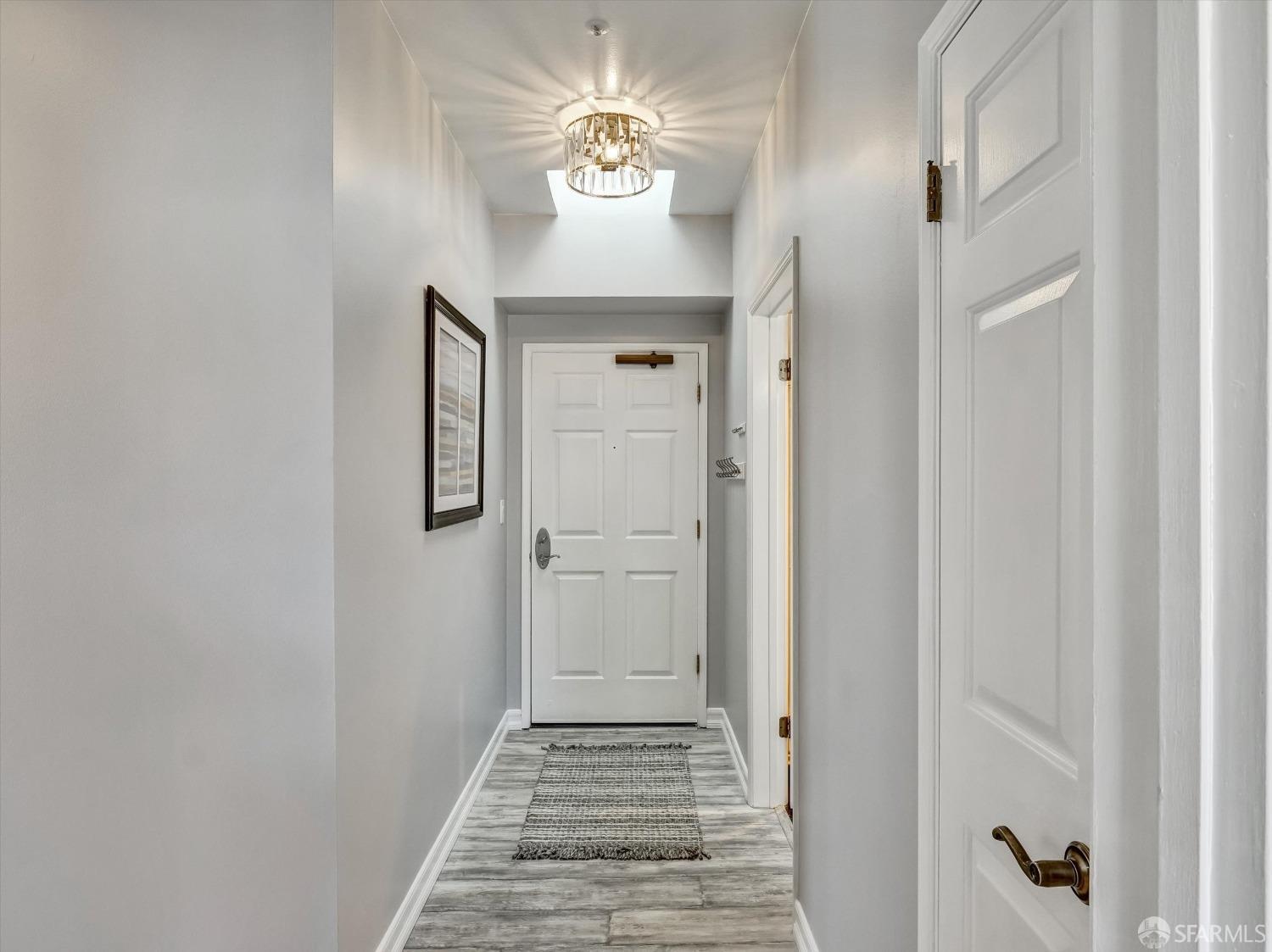 1921 Jefferson Street Unit: 305