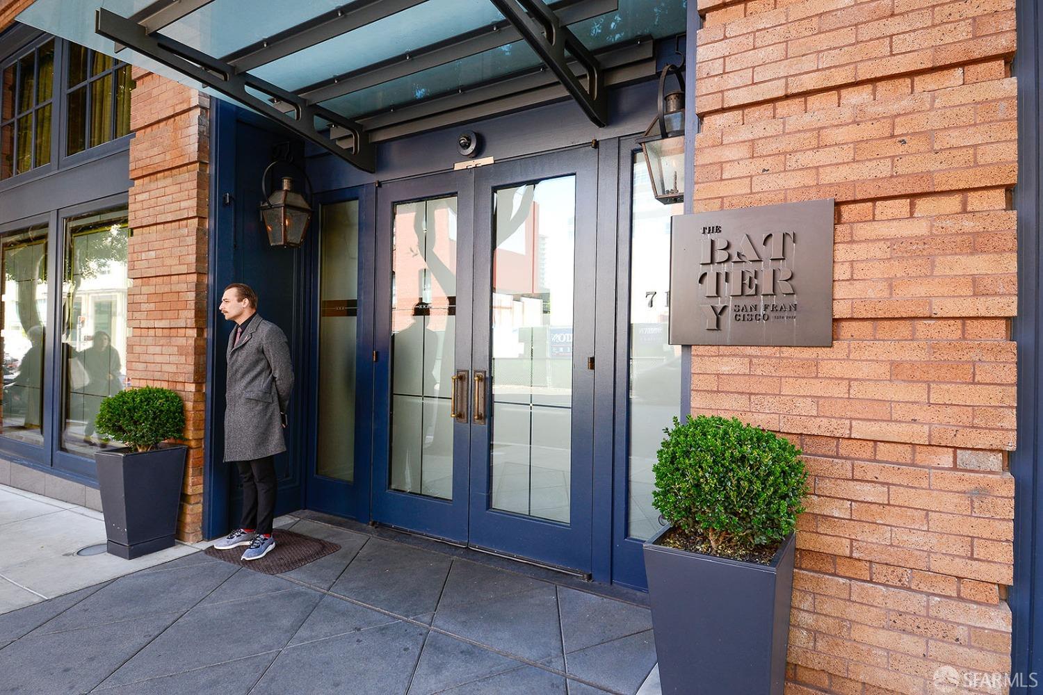 733 Front Street Unit: 605