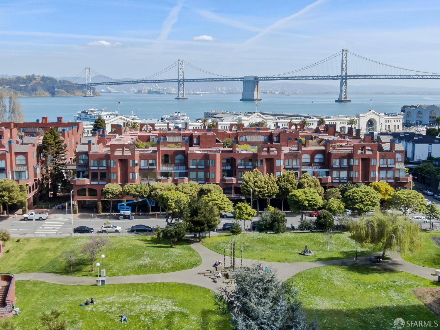 733 Front Street Unit: 605