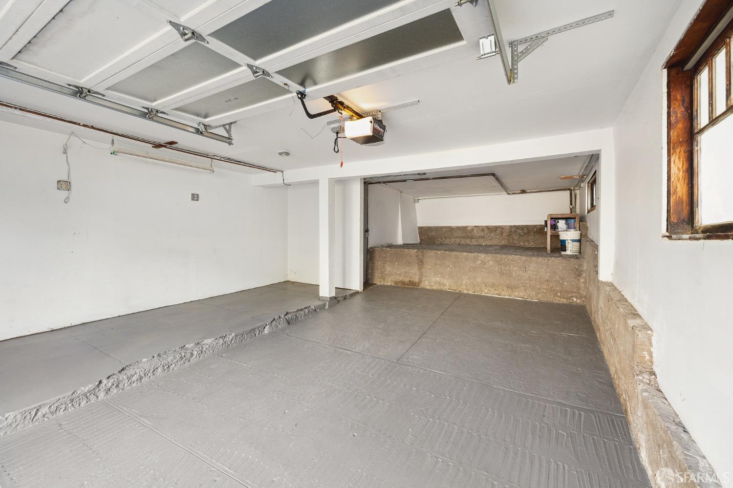 449 Carl Street