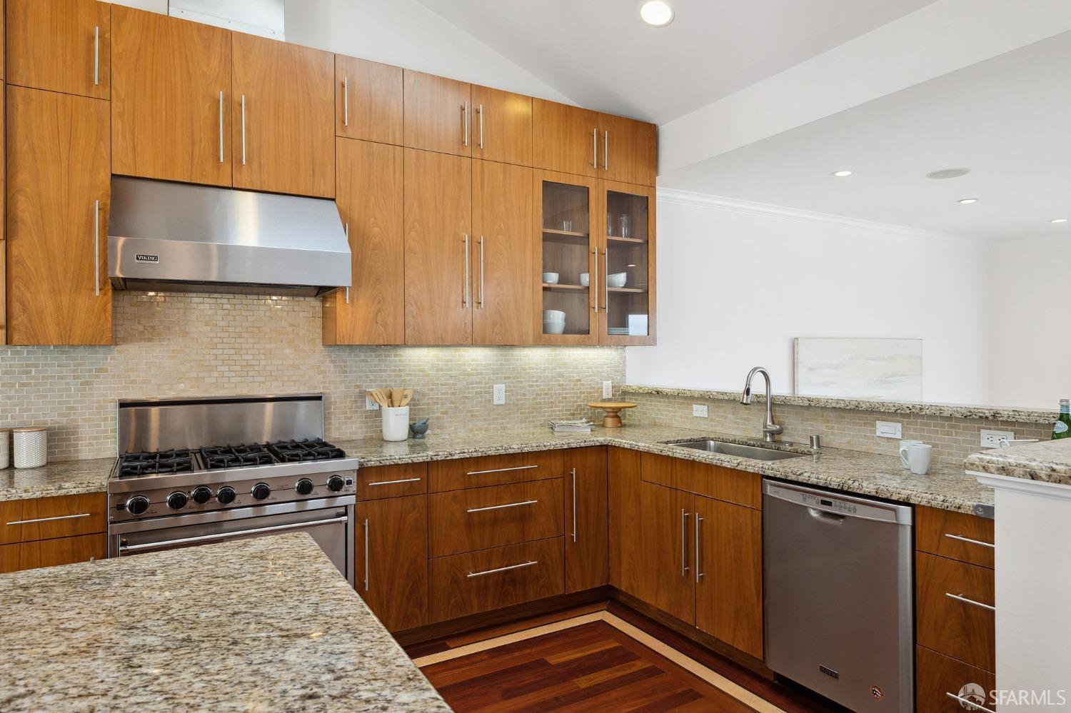 60 Clarendon Avenue