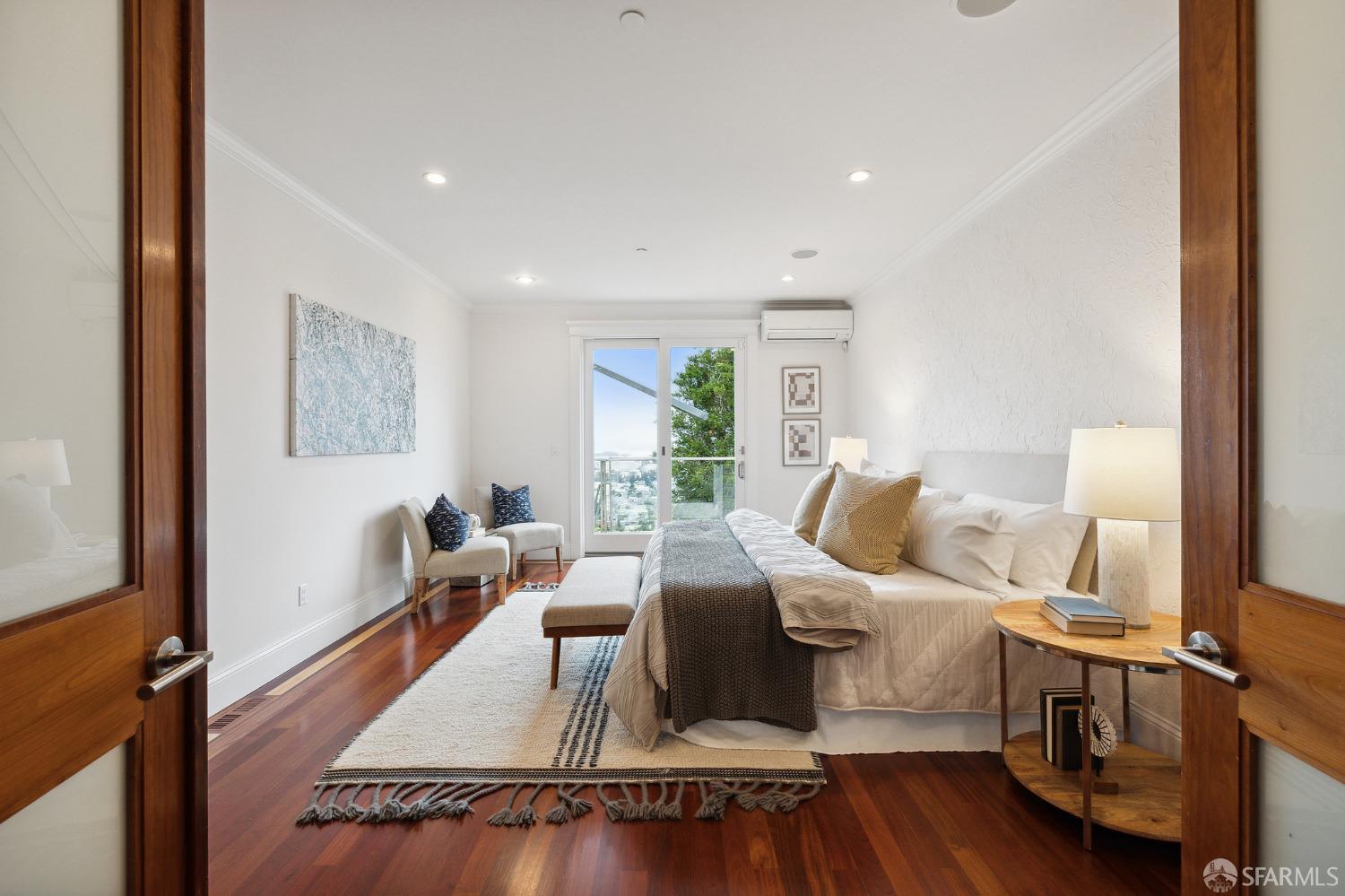 60 Clarendon Avenue