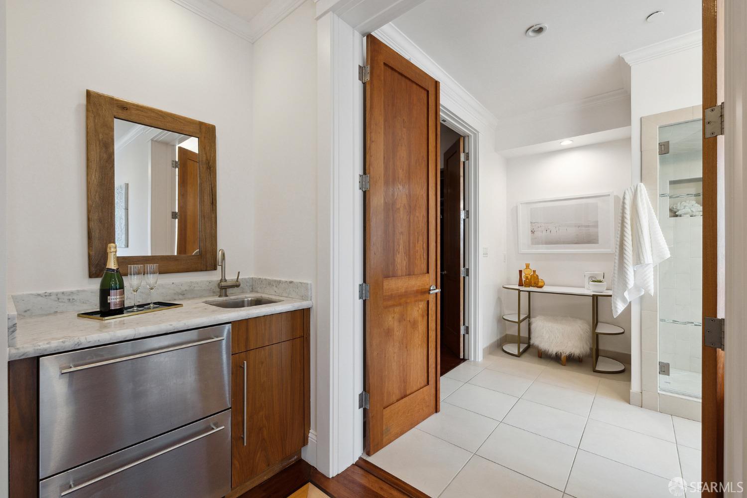 60 Clarendon Avenue