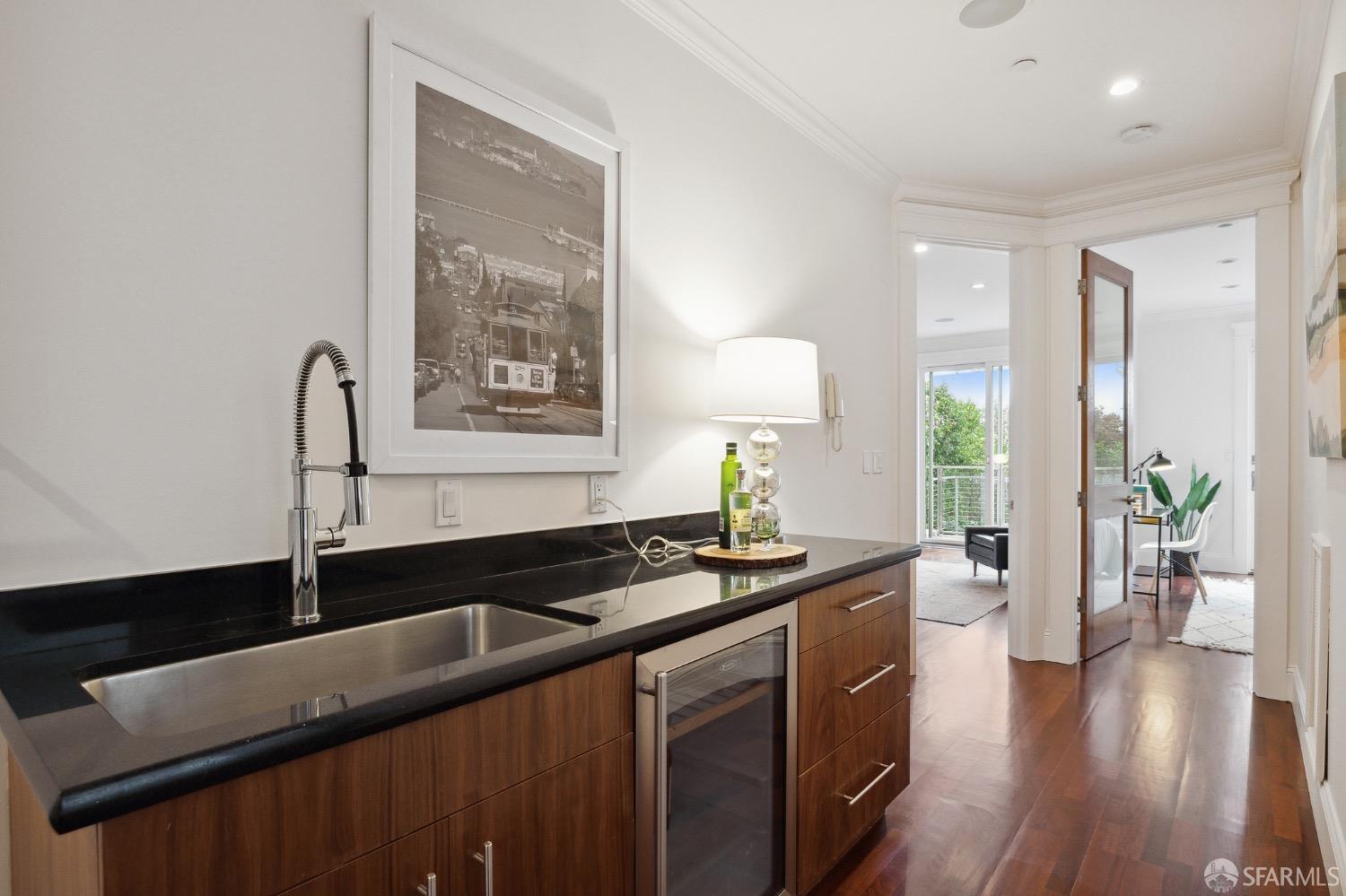 60 Clarendon Avenue