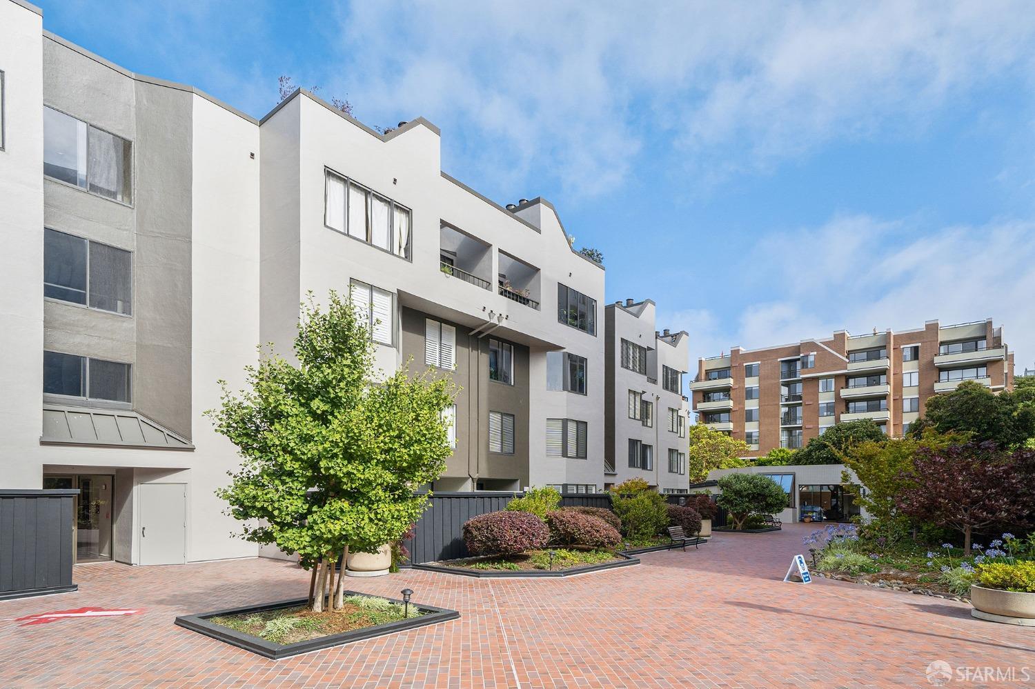 156 Lombard Street Unit: 30
