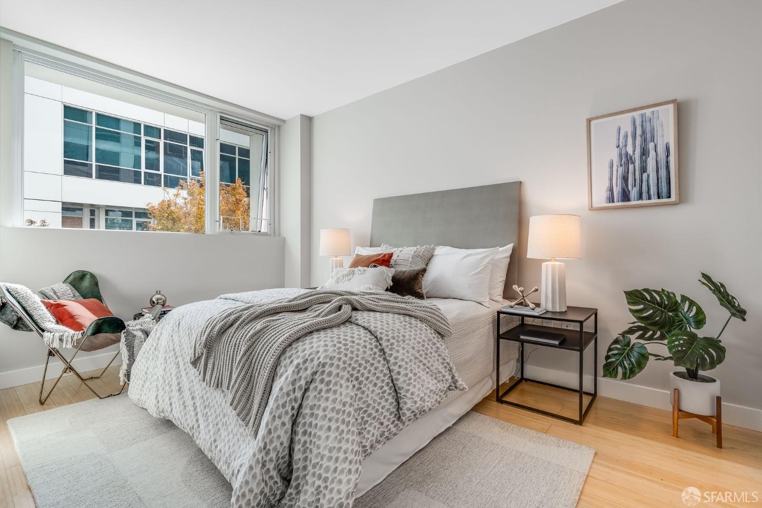 300 Berry Street Unit: 518