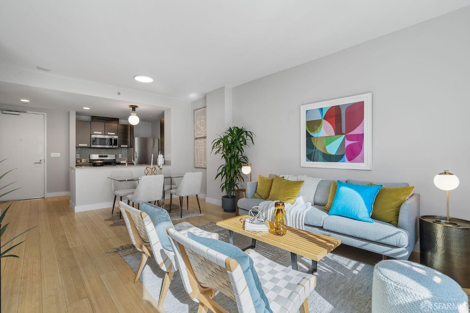 300 Berry Street Unit: 518