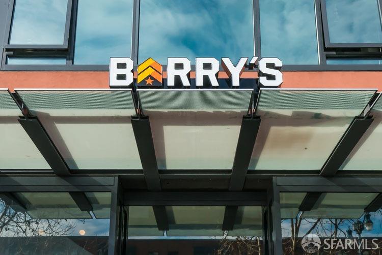 300 Berry Street Unit: 518