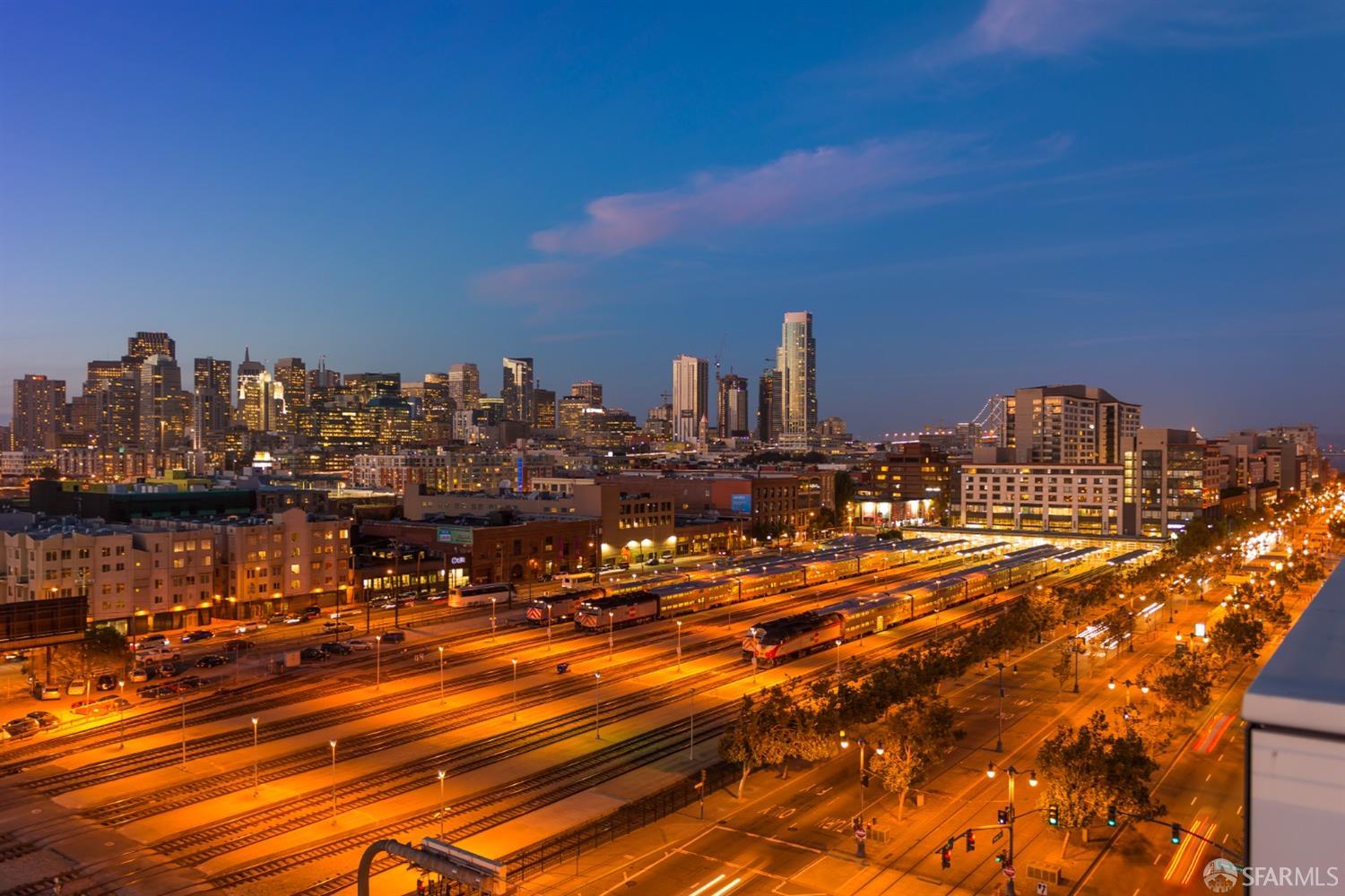 300 Berry Street Unit: 518
