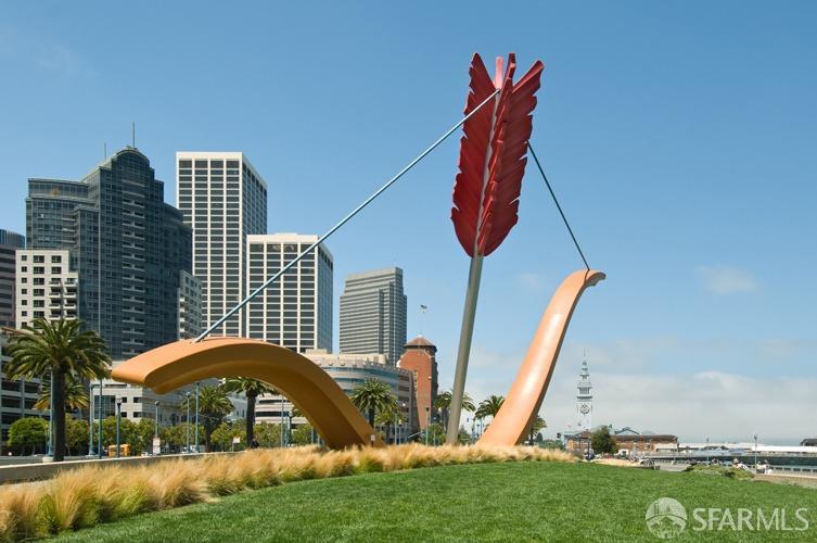300 Berry Street Unit: 518