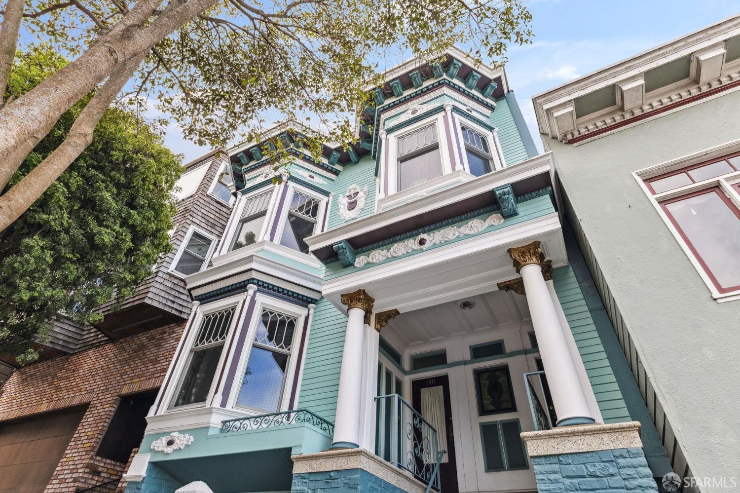 1309 3rd Avenue