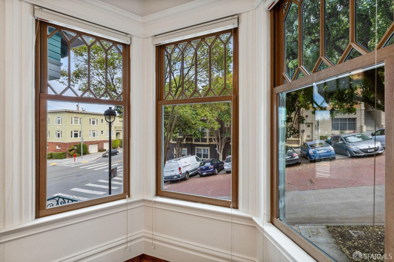 1309 3rd Avenue