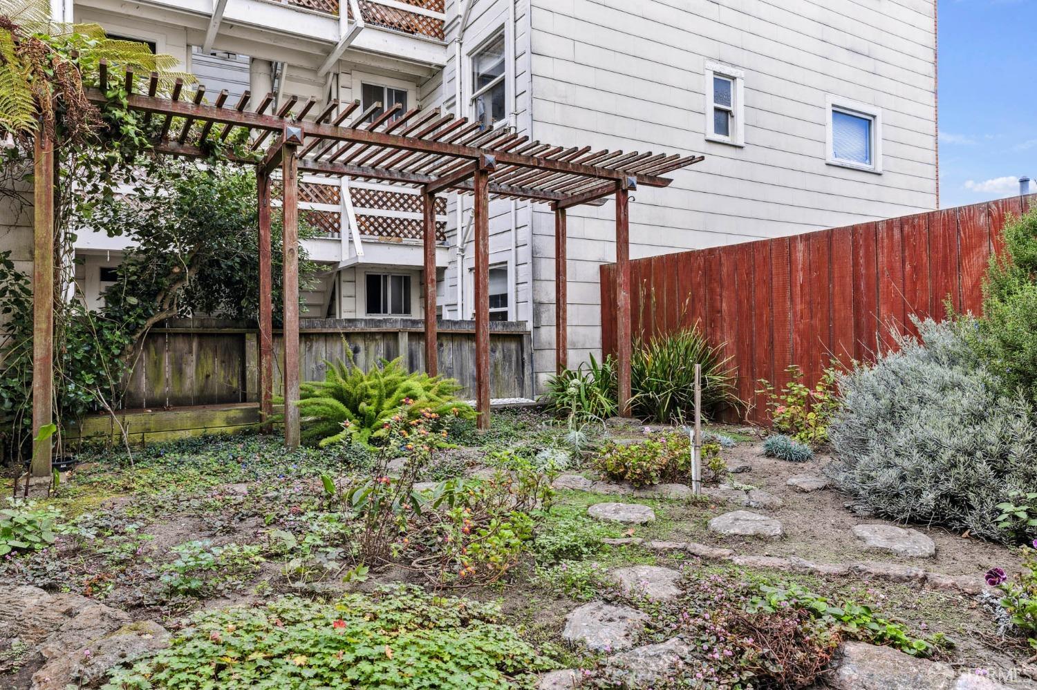 1309 3rd Avenue