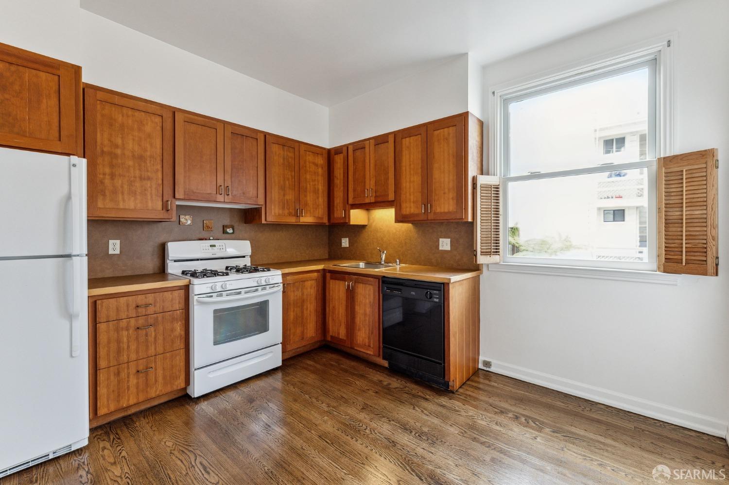 1309 3rd Avenue