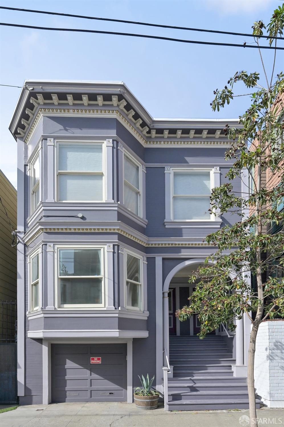 24 Isis Street