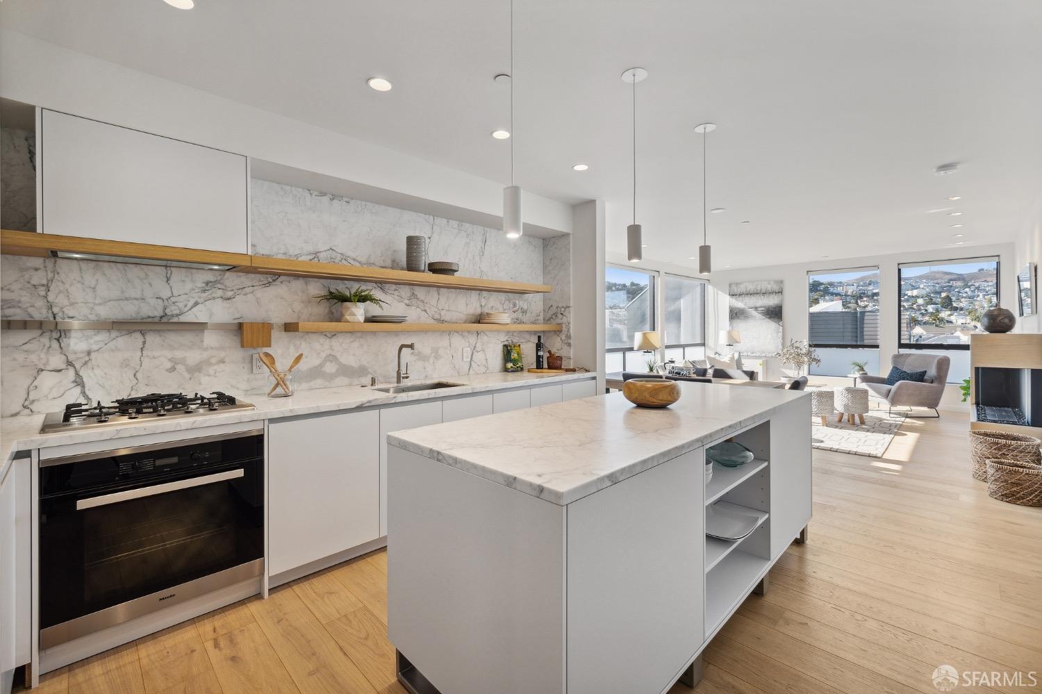 3310 Mission Street Unit: 5