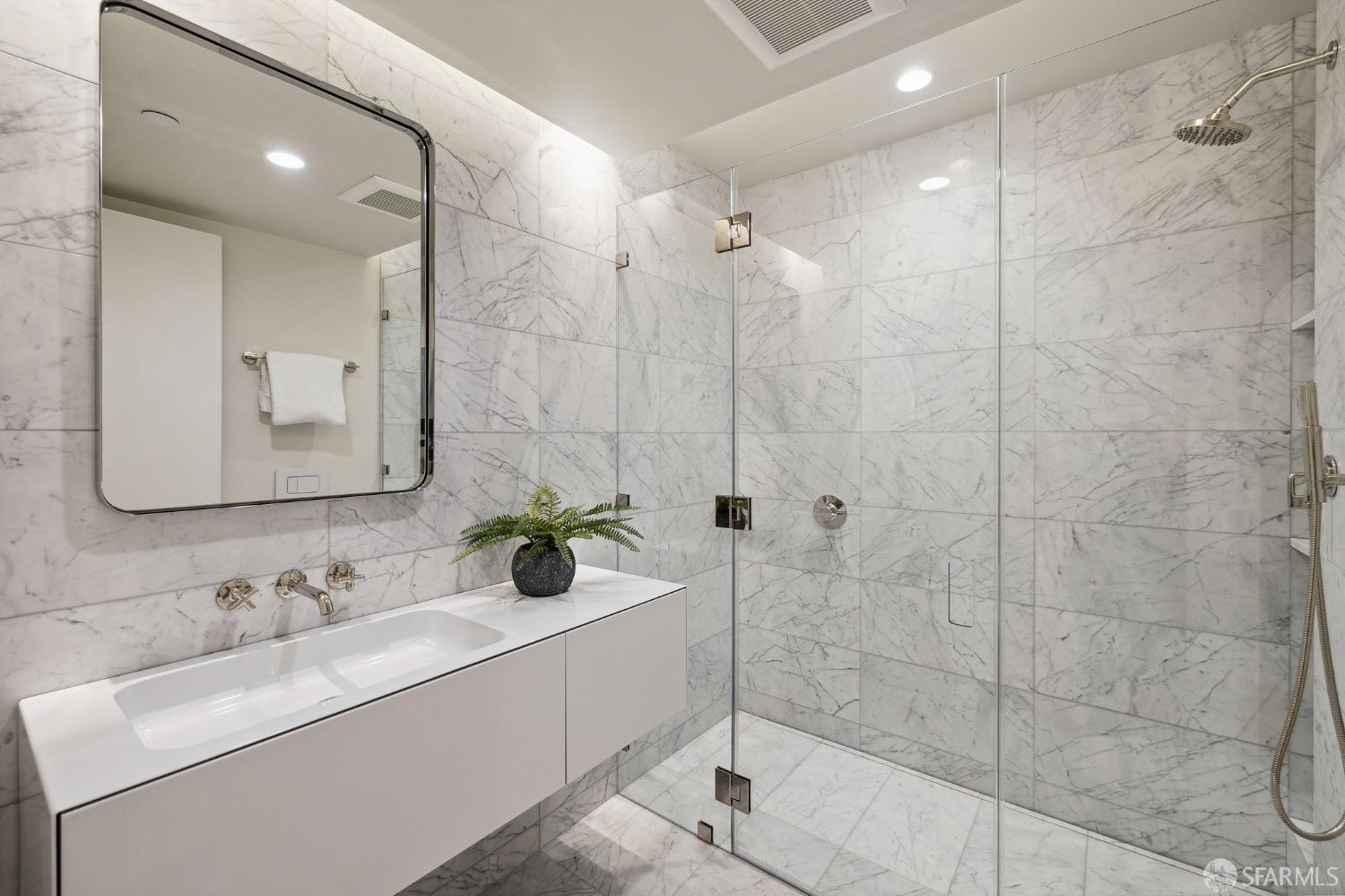 3310 Mission Street Unit: 5
