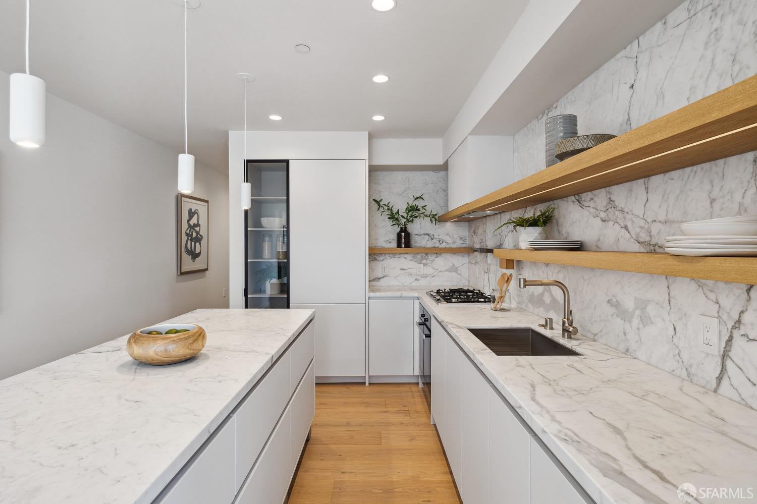 3310 Mission Street Unit: 5